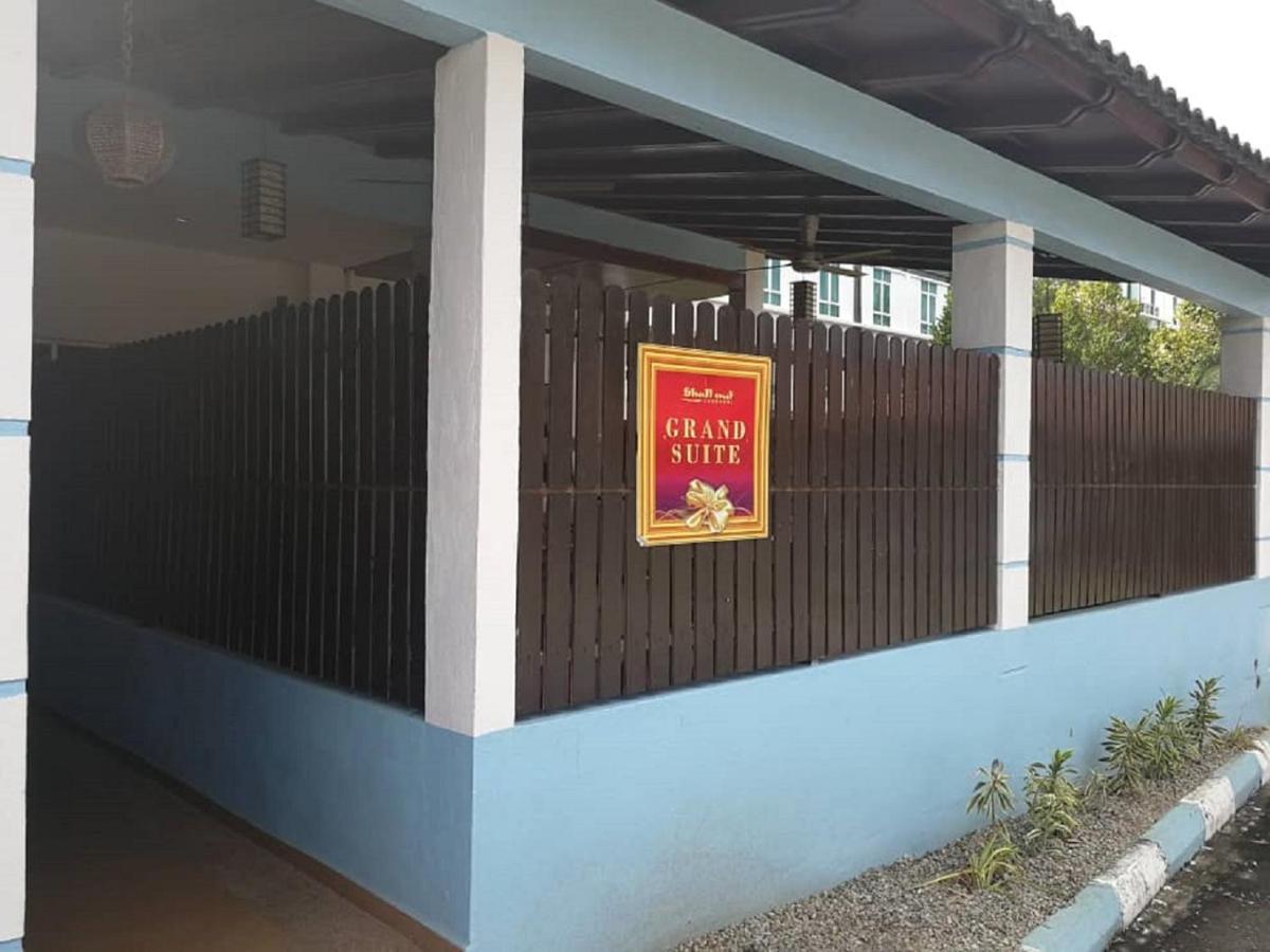 Adina Drive-In Motel Cenang - Managed By Shell Out Resort Pantai Cenang  Dış mekan fotoğraf
